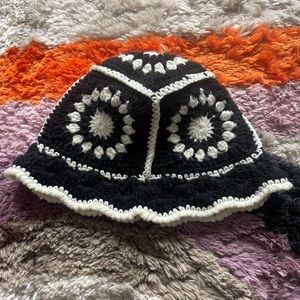 Crochet bucket hat